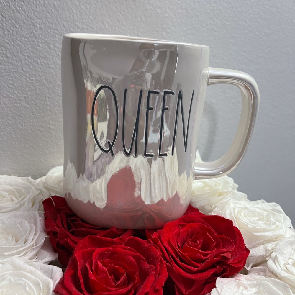 Rae Dunn Queen Mug - Iridescent